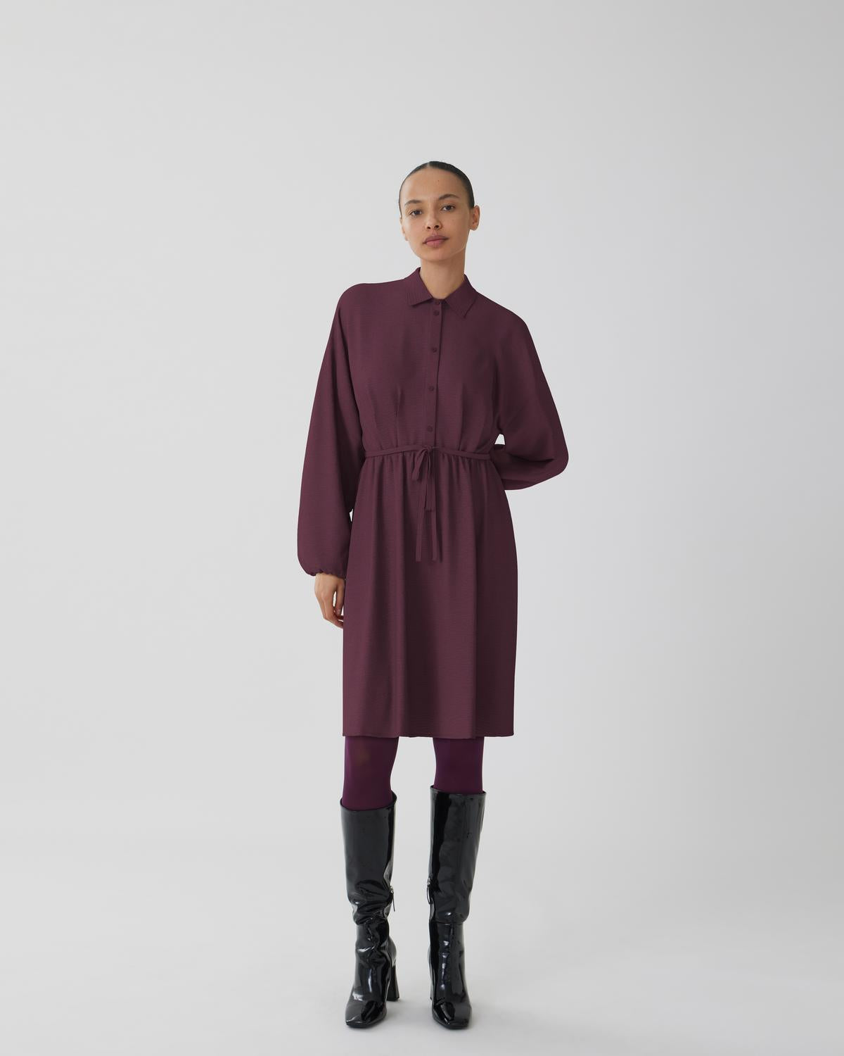 model_shot-front_full